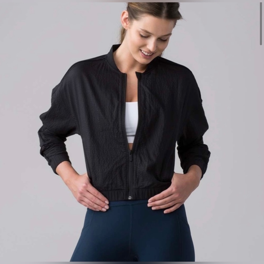 Lululemon pack light convertible bomber jacket